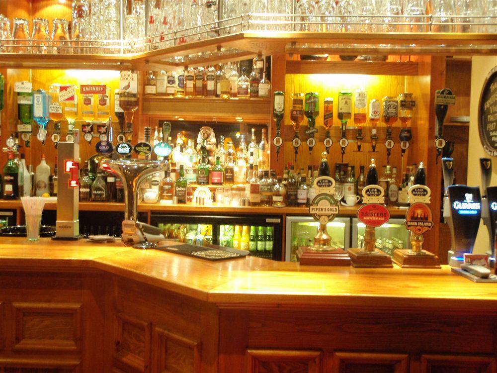 The Stronlossit Inn Fort William Eksteriør billede